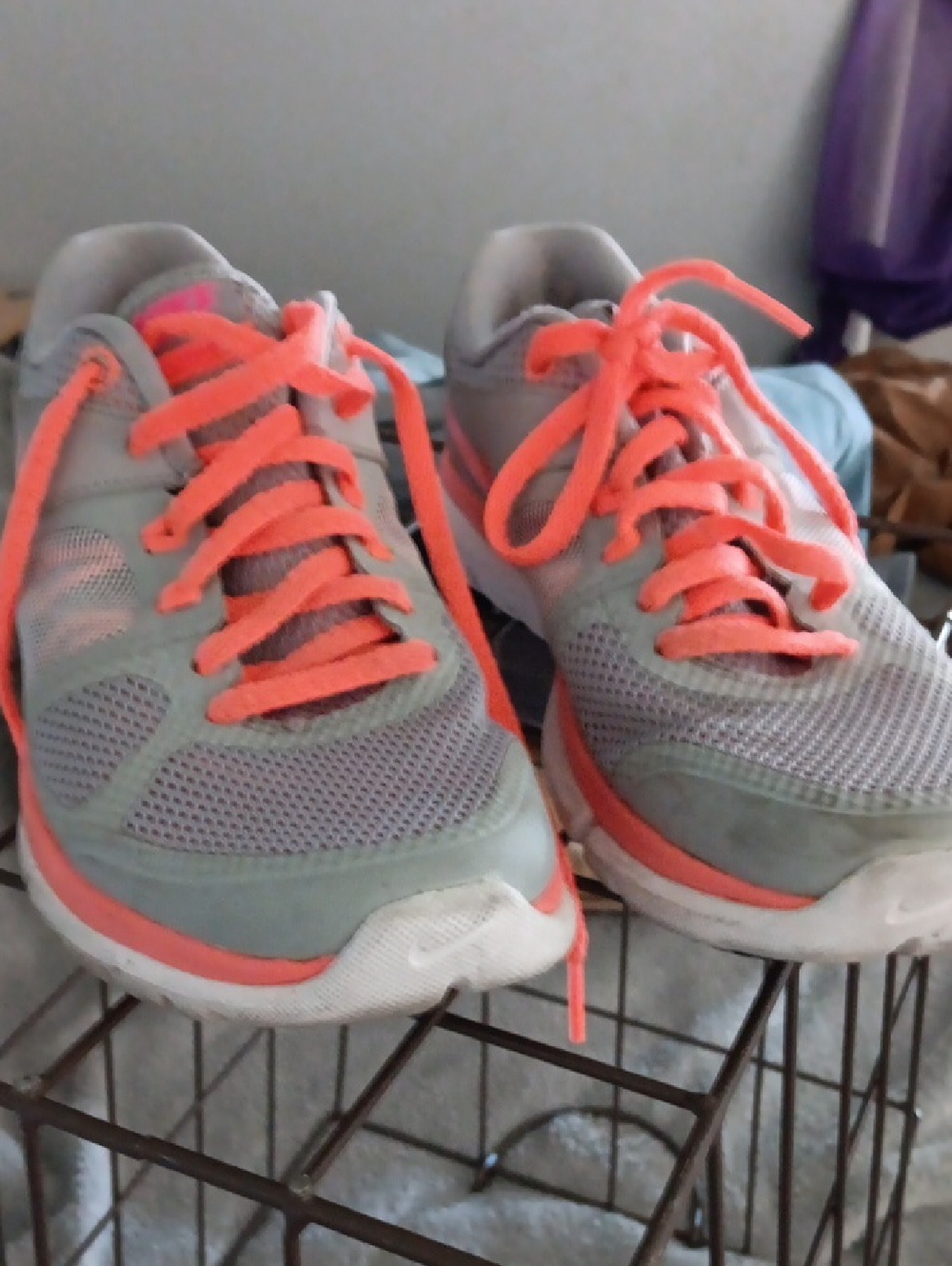 Nike Women's Gray and Coral Lace-Up Athletic Sneakers